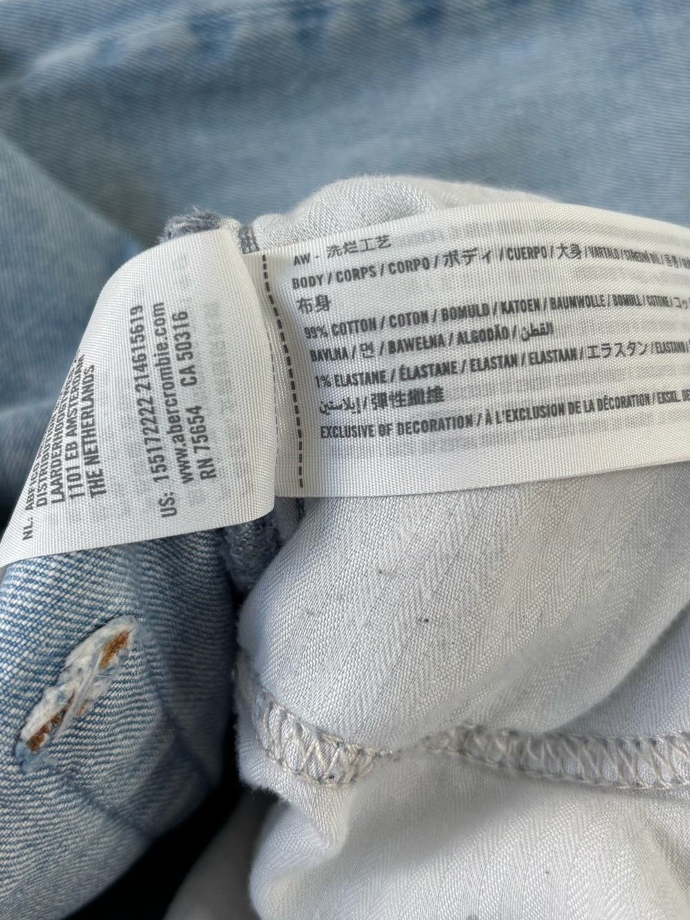 Abercrombie & Fitch Light Wash Ankle Straight Ultra High Rise Size 8S or 29 - Picture 7 of 10